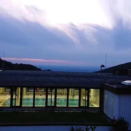 Ferienwohnung Mit Pool In Apartmán *